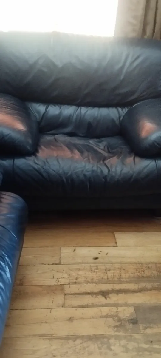 Armchairs - Image 2