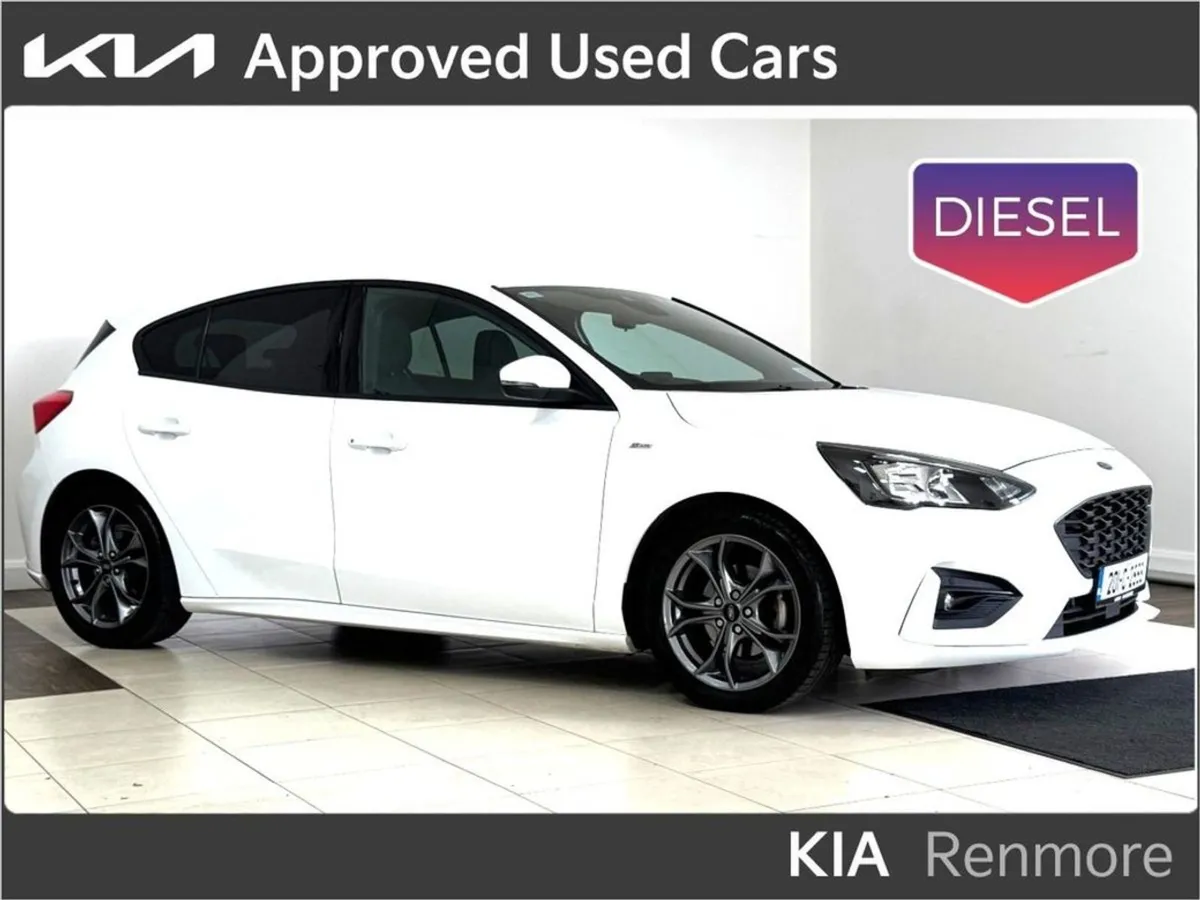 Ford Focus St-line 5D 1.5td120 S6.2 M6 5DF Sale P - Image 1