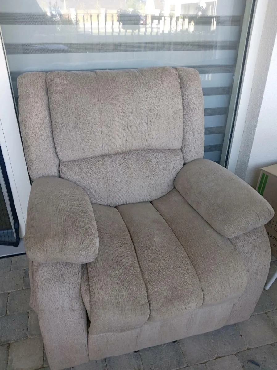 Rise and recline chair - Image 1