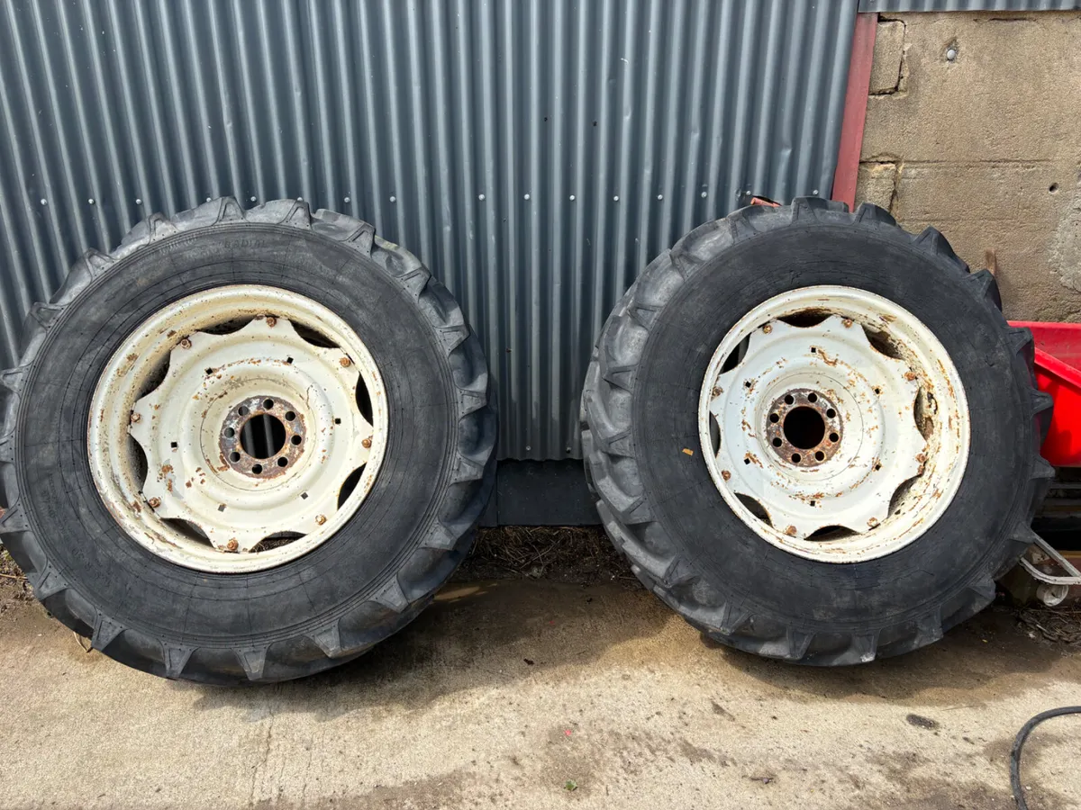 30” Ford wheels - Image 1