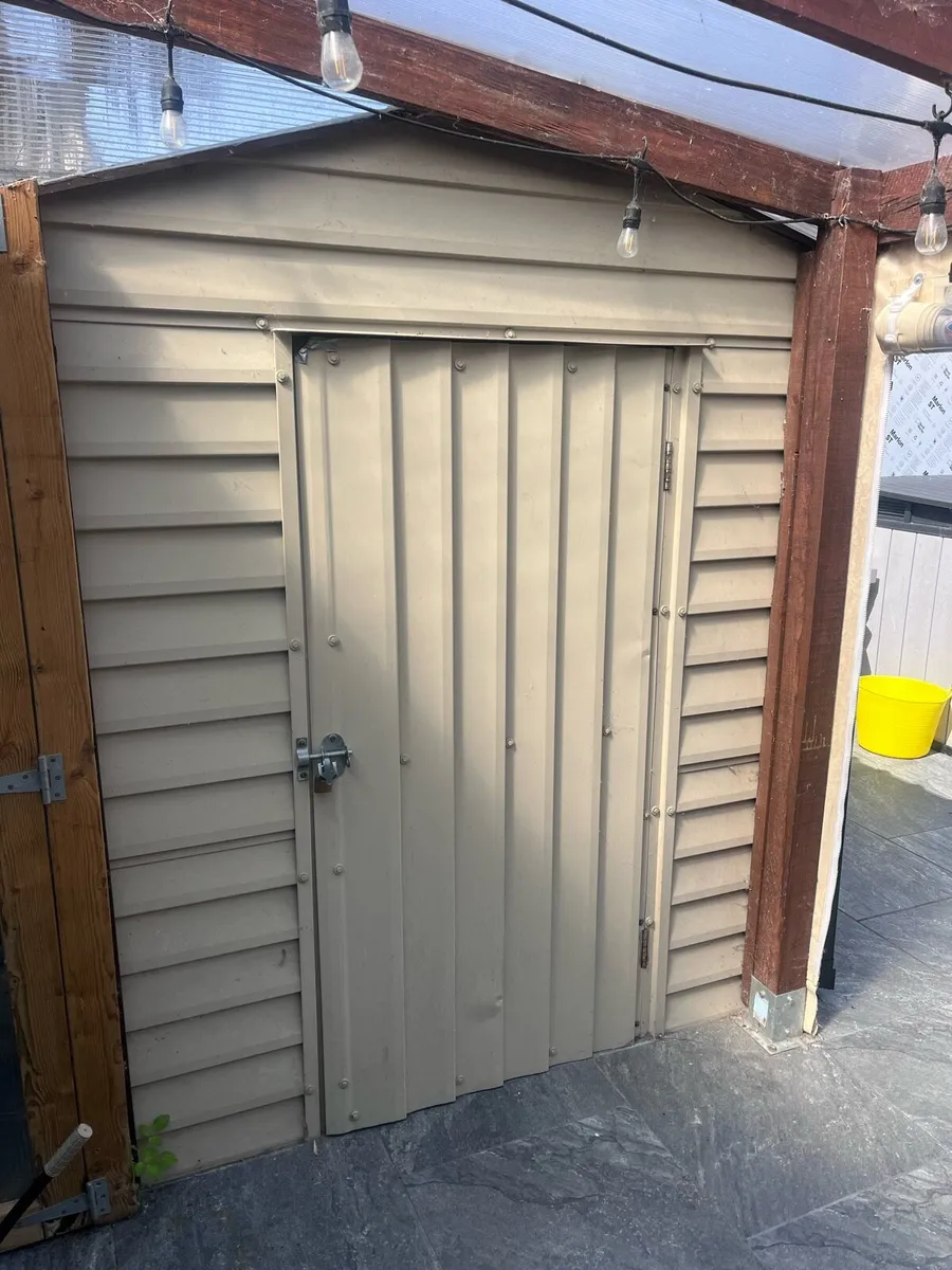 Garden shed - Image 1