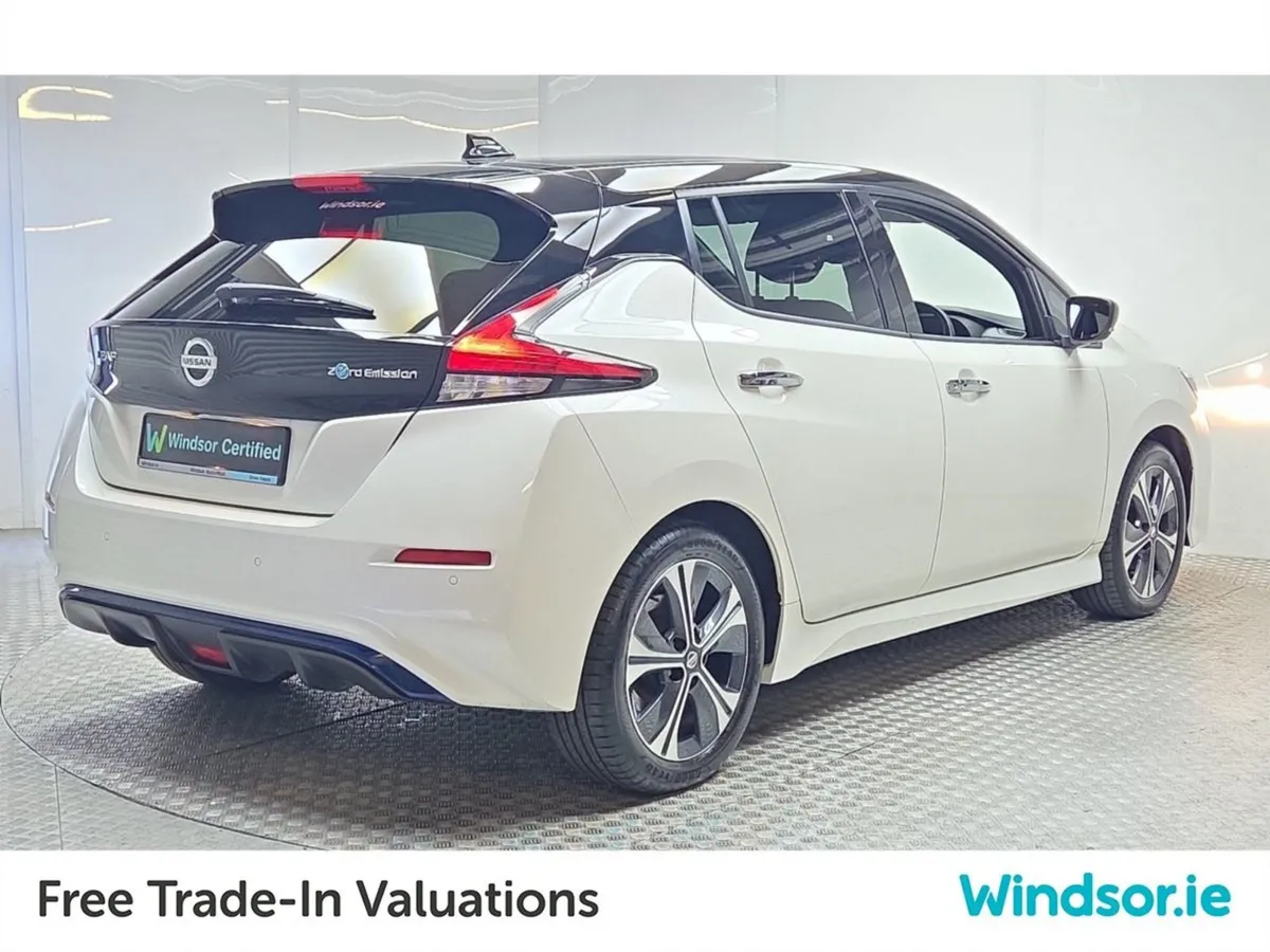 Nissan Leaf Leaf SV Premium 40 kWh - Image 3
