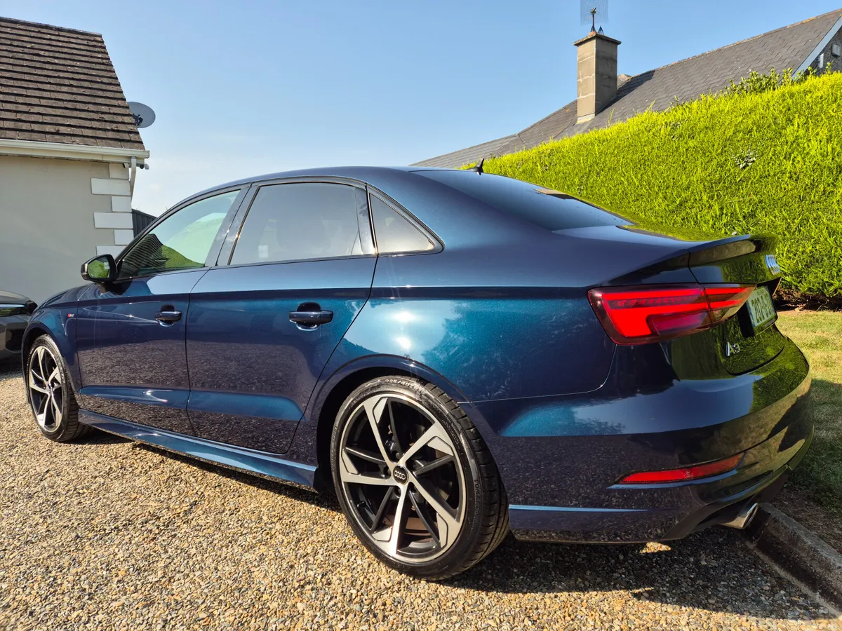 202'AUDI A3 1.6 TDI S-LINE Saloon - Image 4