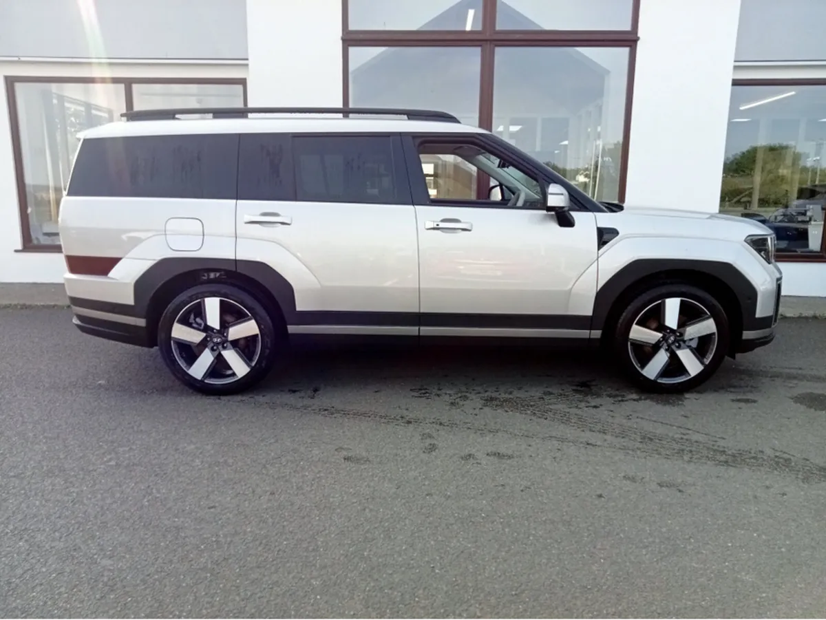 Hyundai Santa Fe PHEV PREMIUM - Image 3