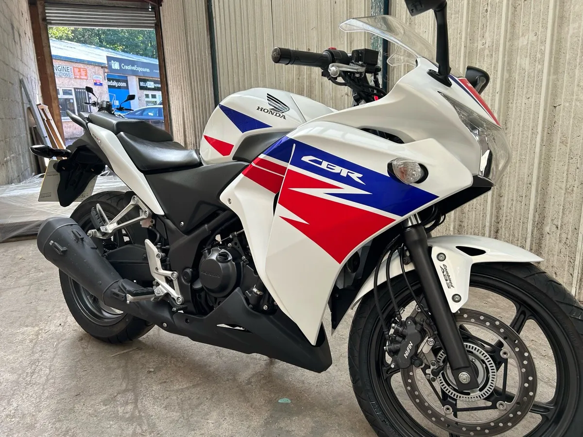 Honda CBR 250 - Image 1