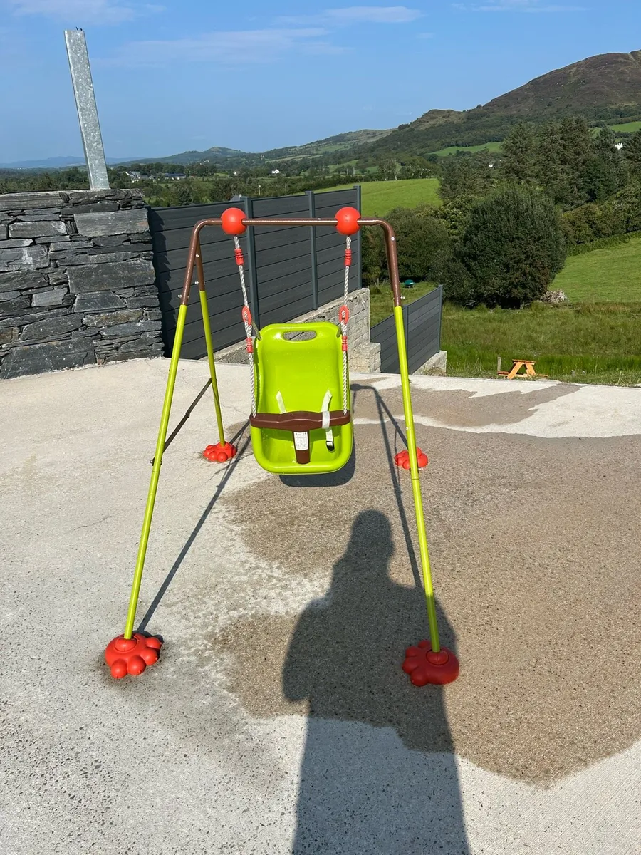 Baby swing - Image 2