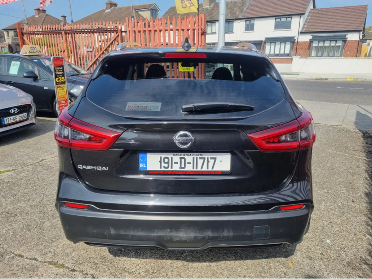 Nissan Qashqai 1.3 SV (NCT 01/27) - Image 4