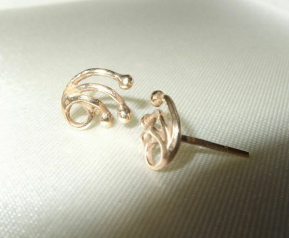 Vintage 9ct Gold Earrings - Image 4