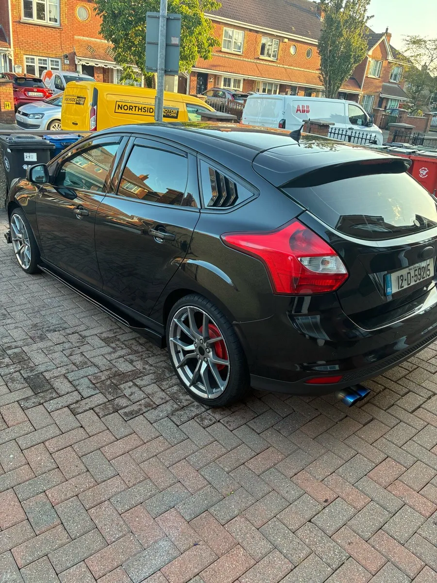 Ford focus - Image 2