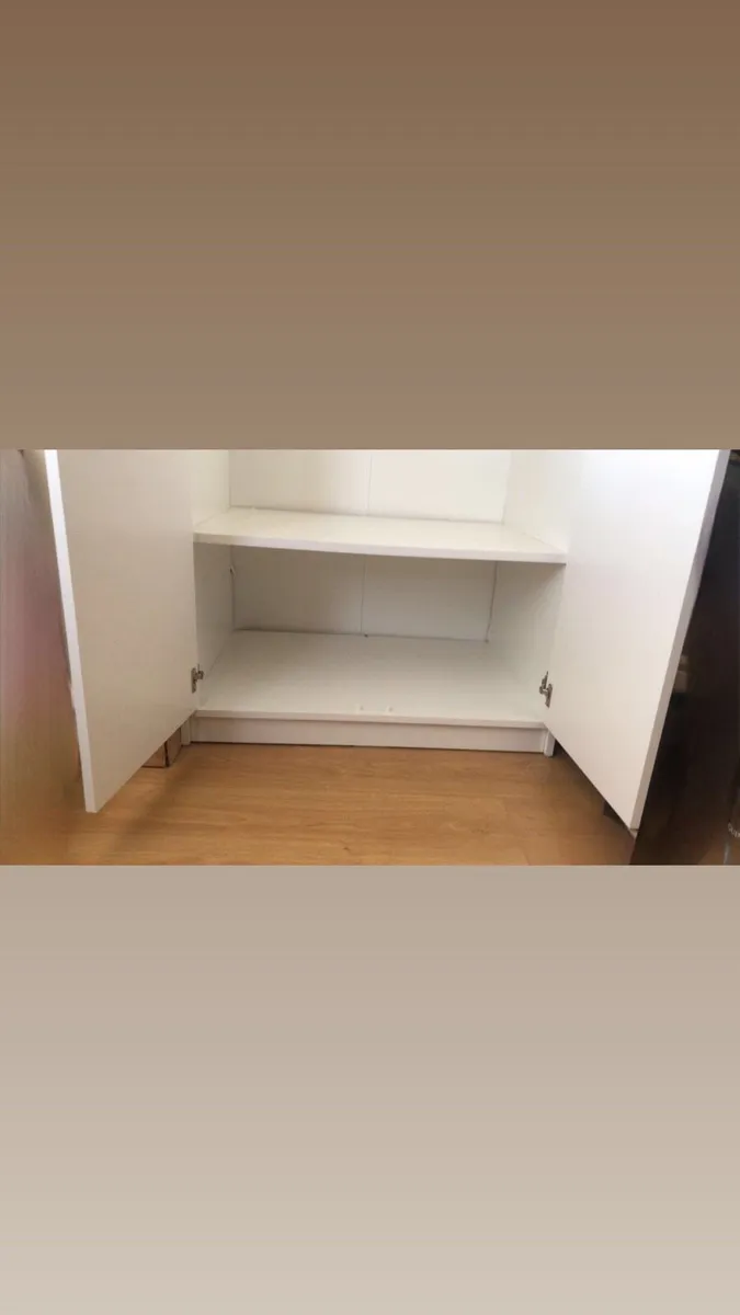 Wardrobe - Image 3