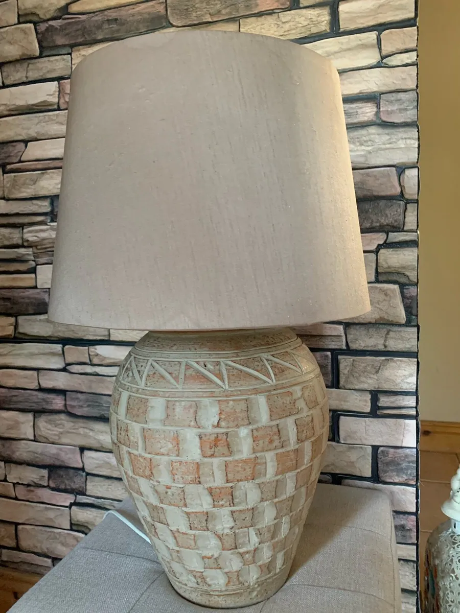 Beautiful beige lamp gorey area - Image 1