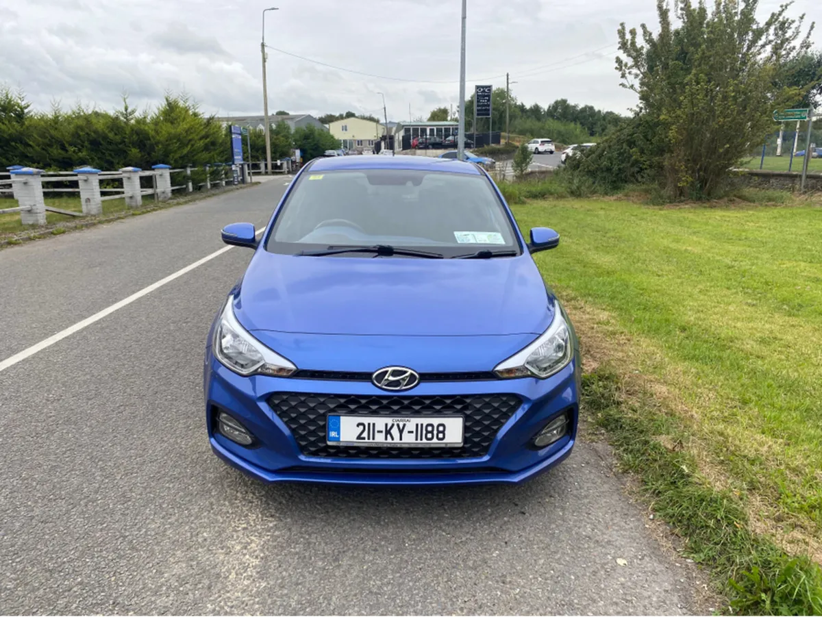 Hyundai i20 ACTIVE DELUXE PLUS 5DR - Image 3