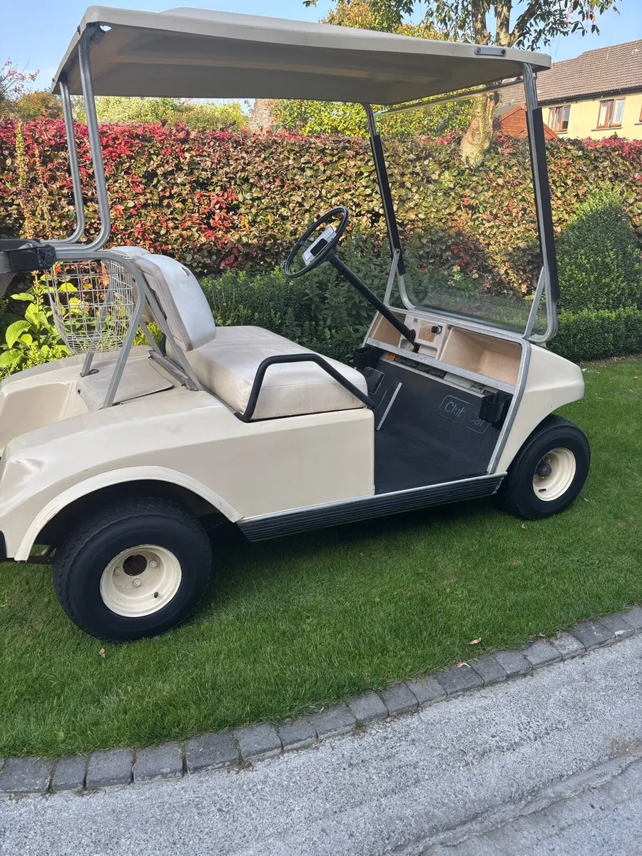 Club car petrol - Image 1