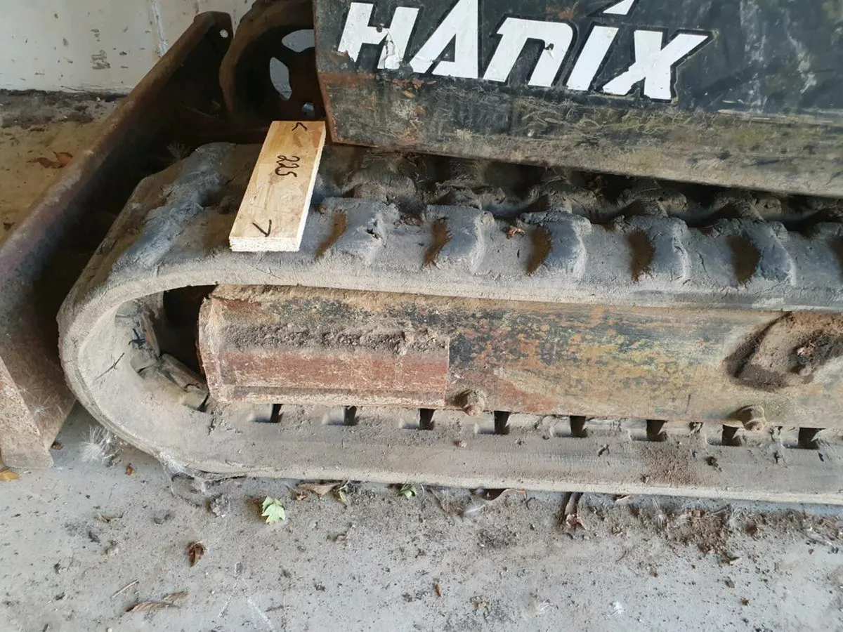 Mini digger track - Image 3