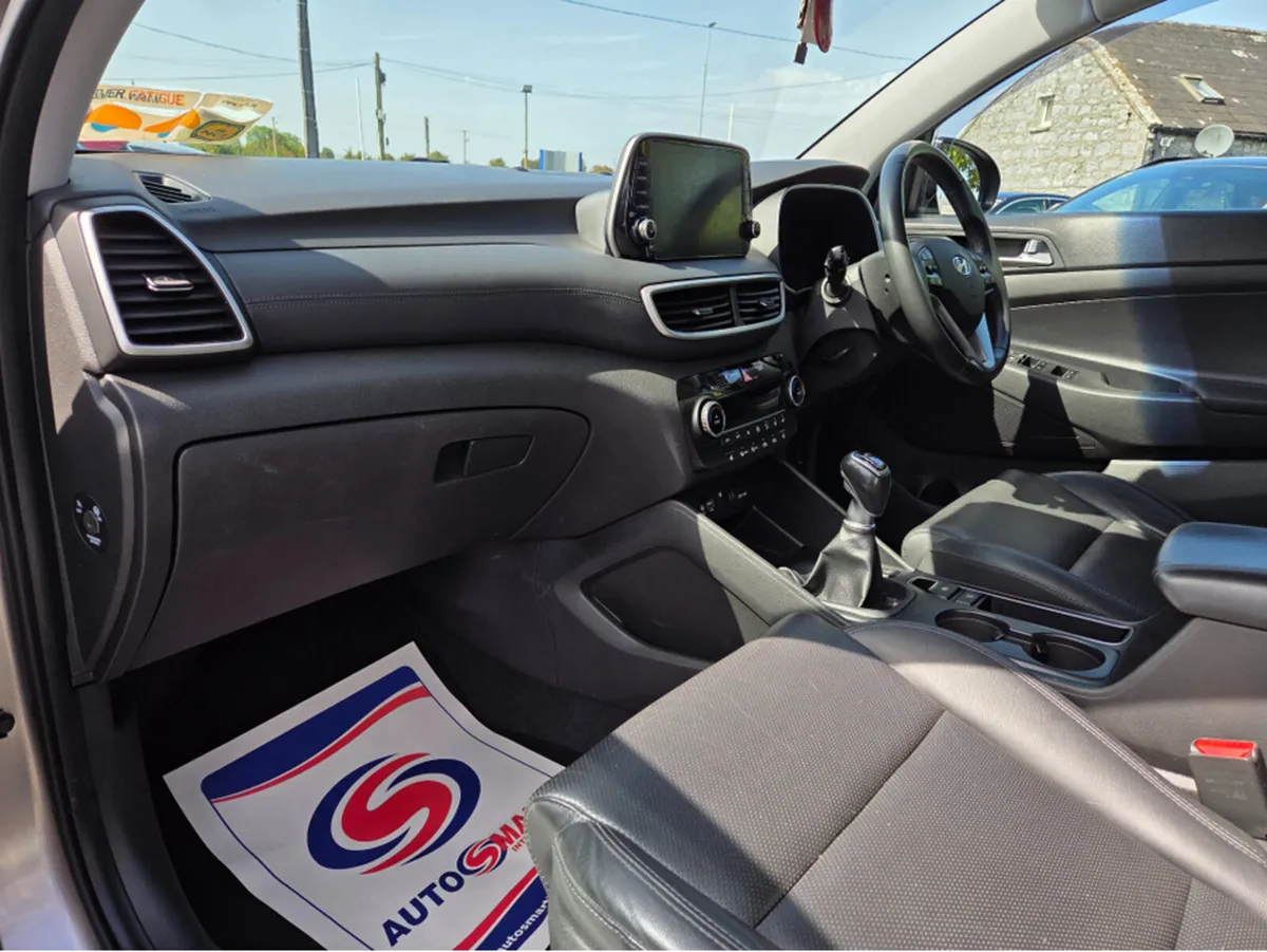 Hyundai Tucson IX35 EXECUTIVE PLUS 5DR - Image 4