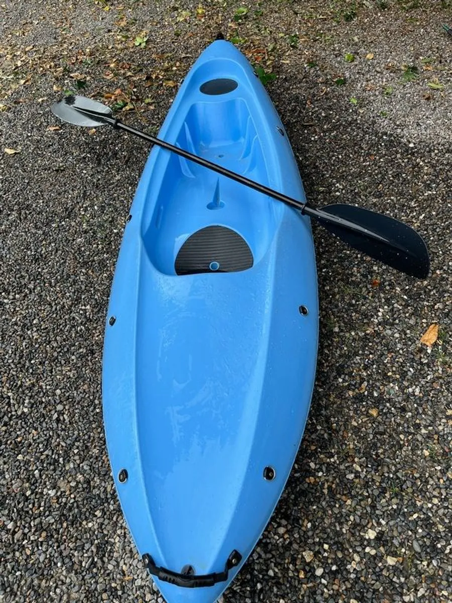 10ft 2 person Kayak with oar. - Image 3