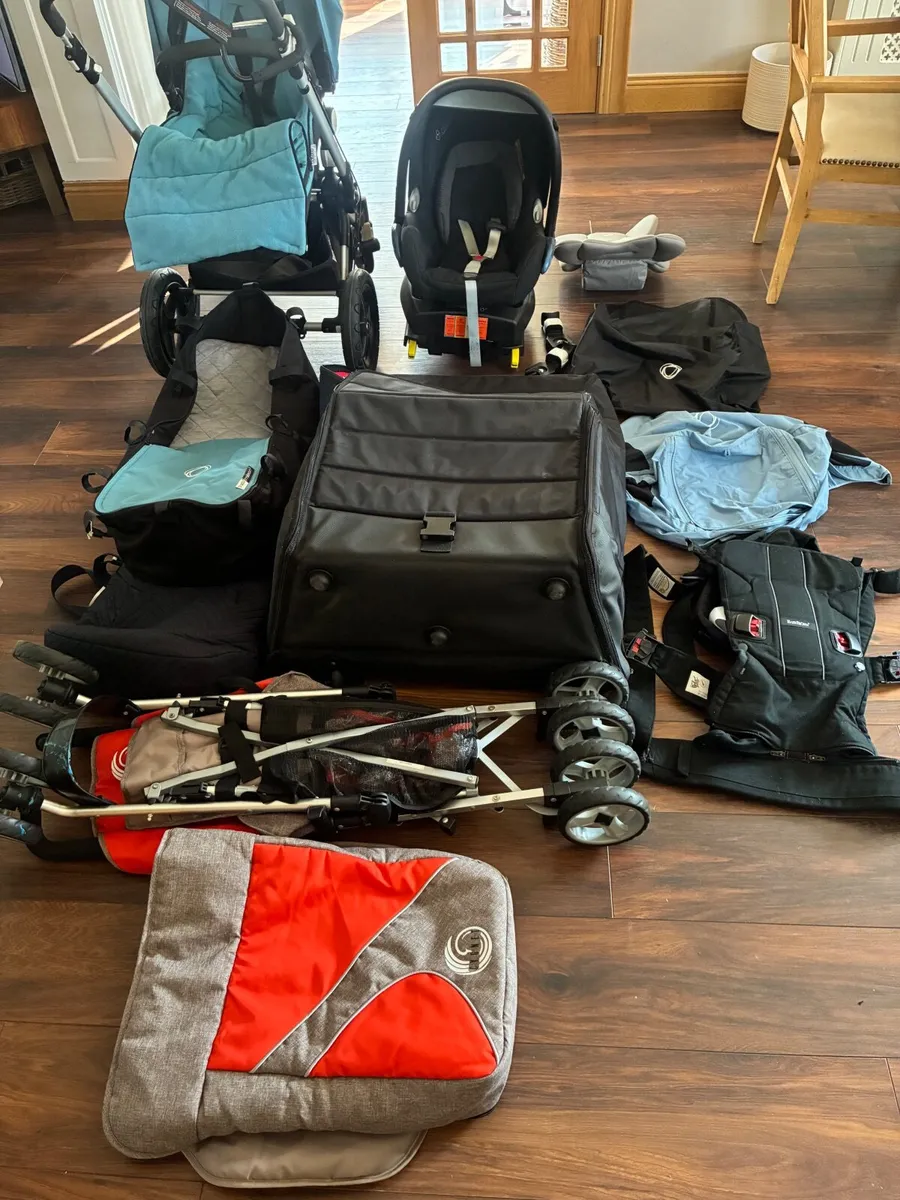 Bugaboo travel system and other items - Image 1