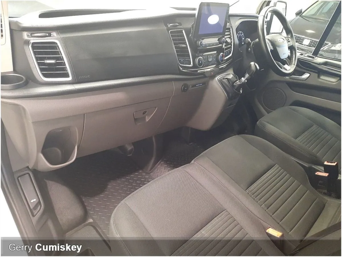 Ford Transit Custom 300 Limited TDCI 130 L2h1 LWB - Image 4
