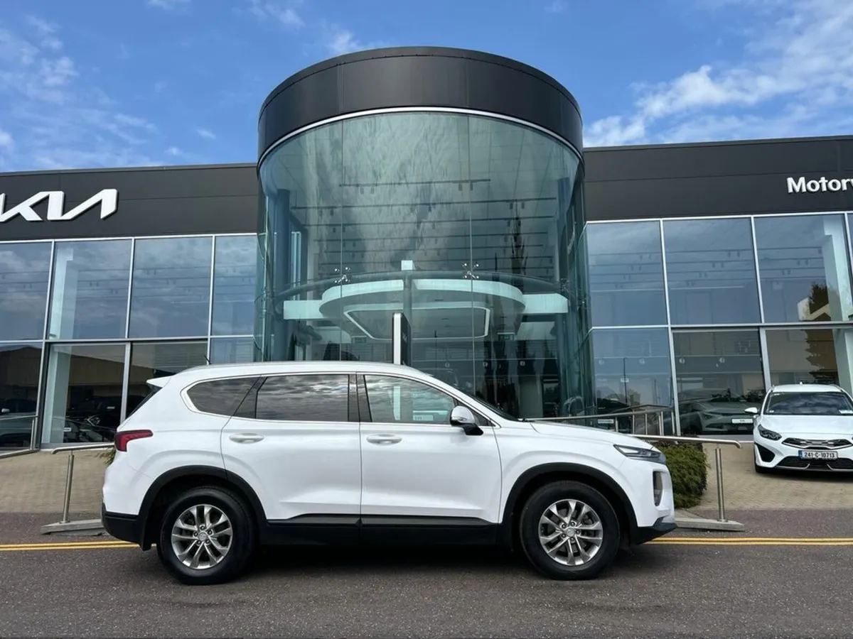 Hyundai Santa Fe 2WD Comfort Plus 5DR *7 SEATER* I - Image 1