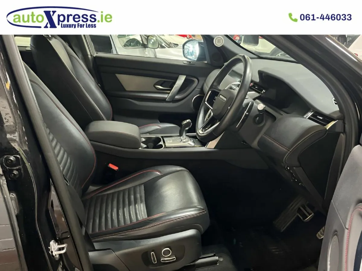 Land Rover Discovery Sport R-DYNAMIC SE Plug in Hy - Image 2