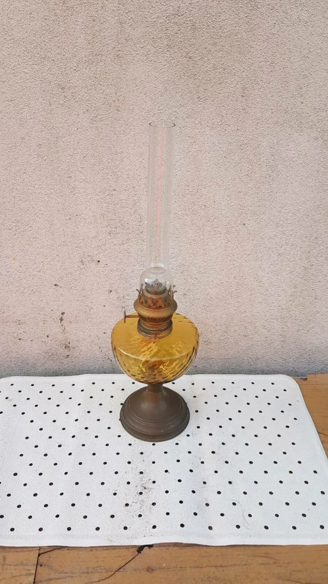 Vintage glass oil lamp postage possible - Image 1