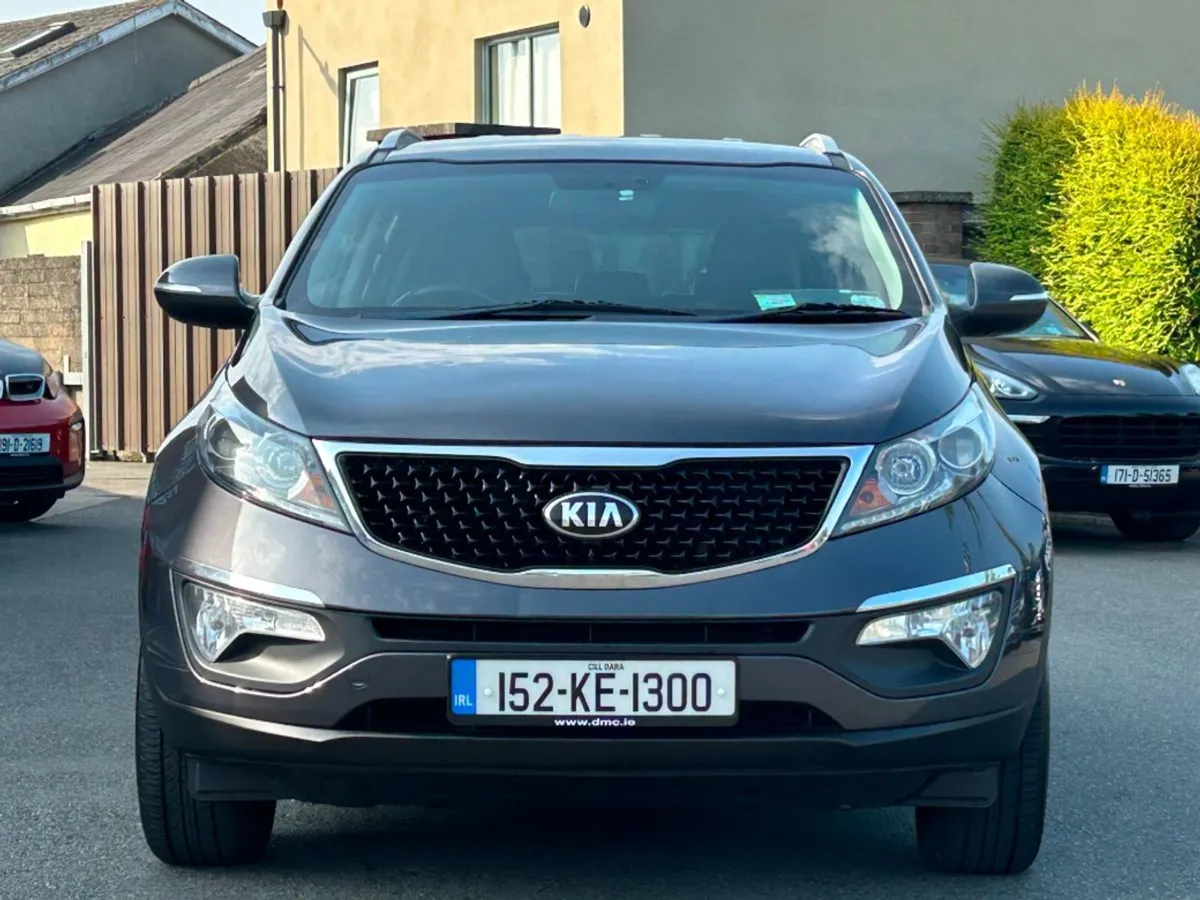 Kia Sportage 1.7 D Platinum SE  huge Spec - Image 2