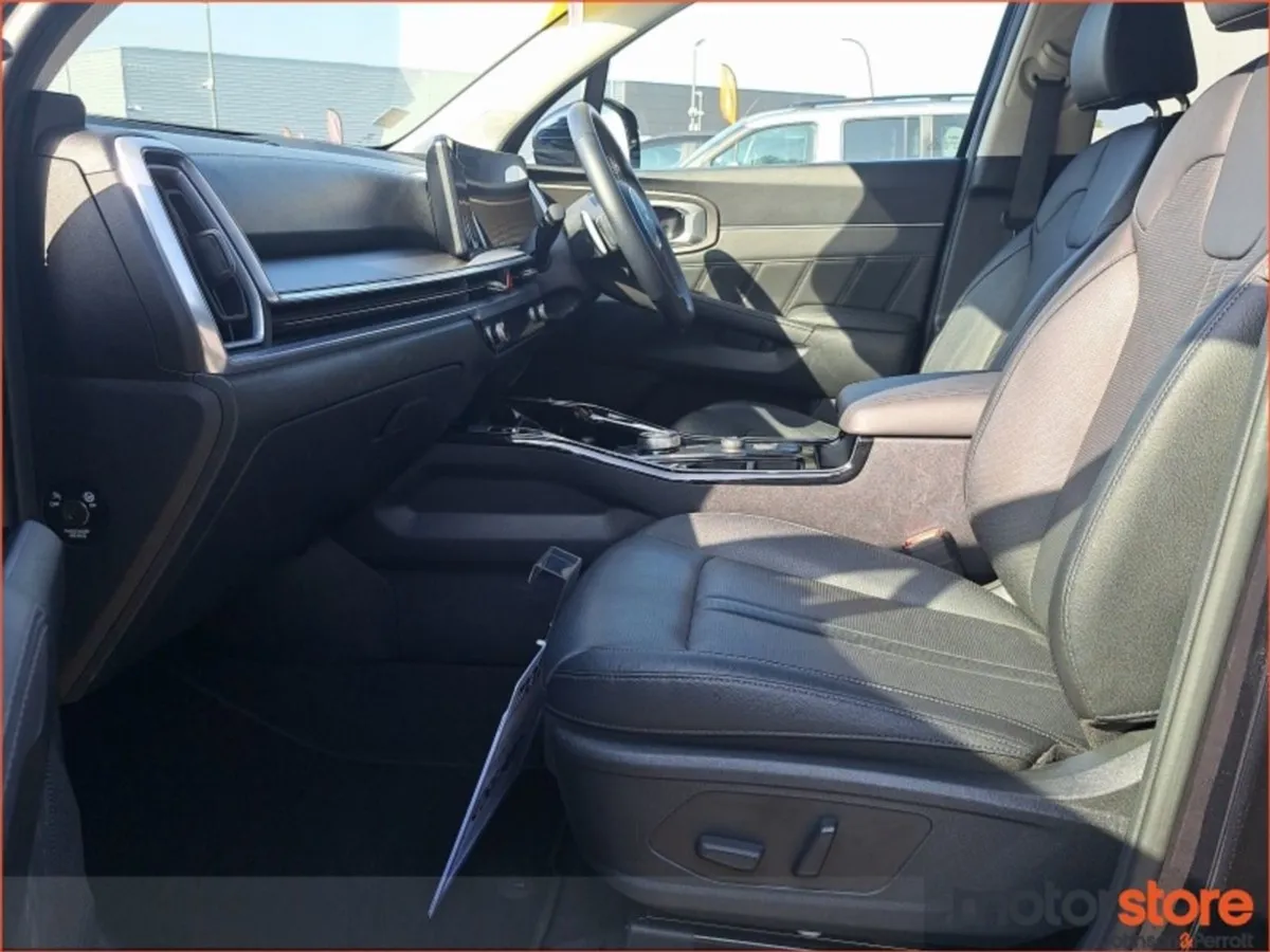 Kia Sorento 2.2 Diesel 7 Seater (kia Warranty / A - Image 4
