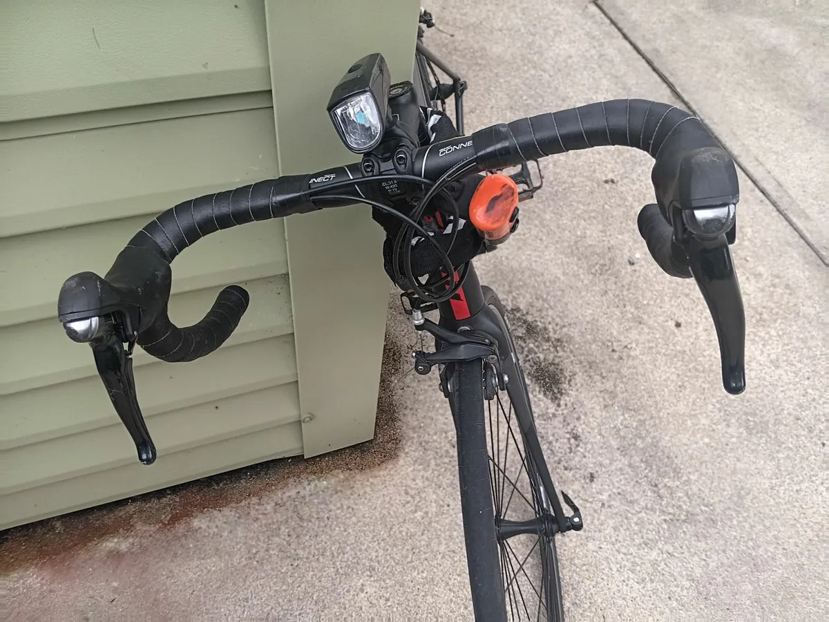 Giant Road Bike - Image 1