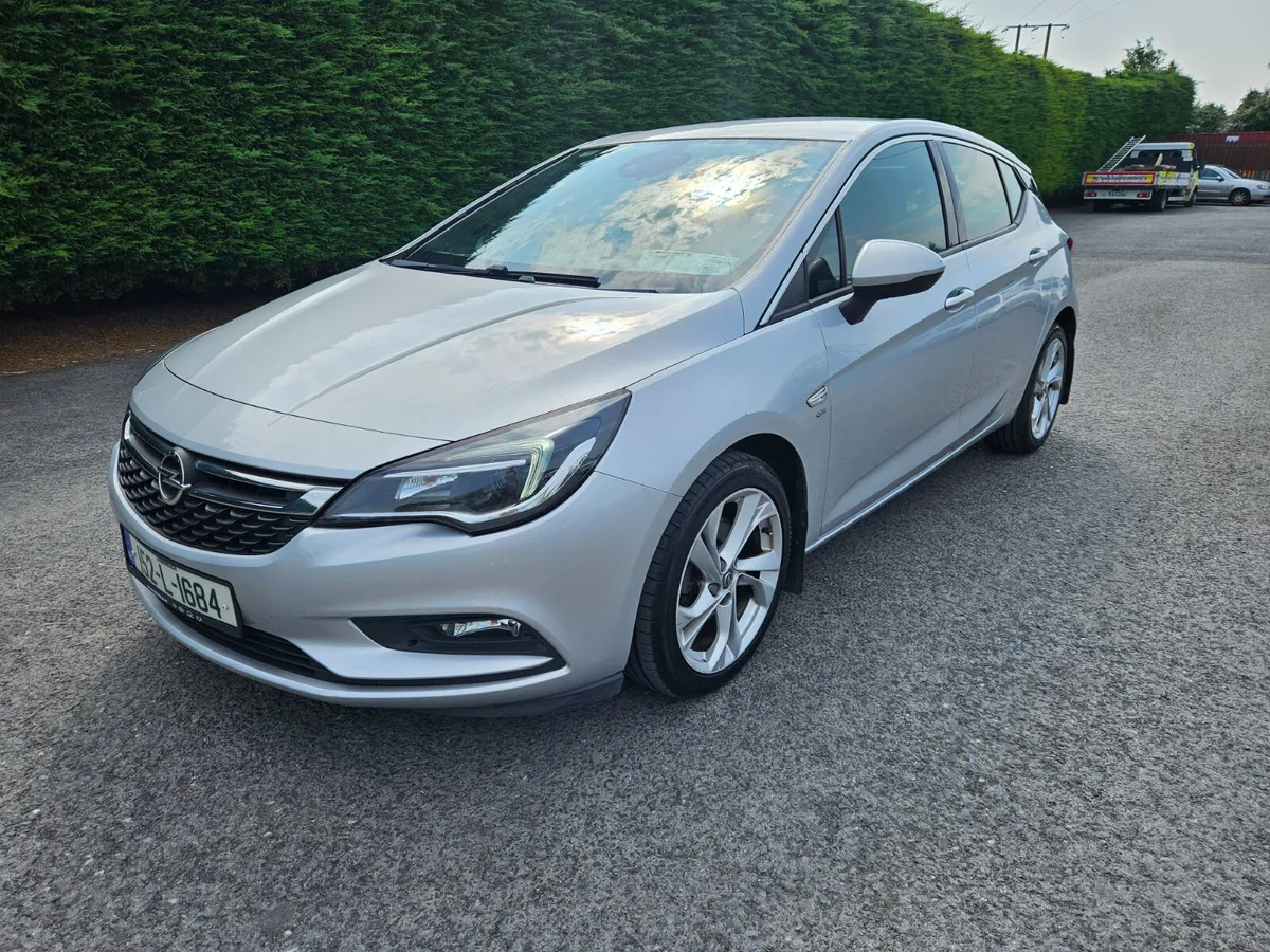 Opel Astra 2015 1.6 CDTI SRI 110 - Image 1