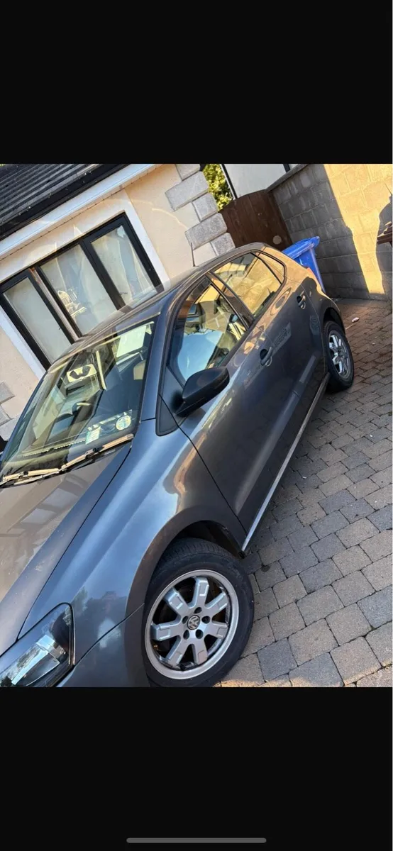 Volkswagen polo - Image 1