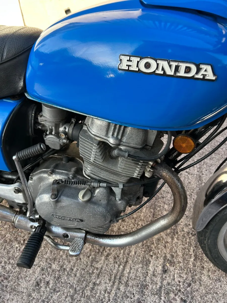 Vintage 1978 honda 250 twin - Image 3