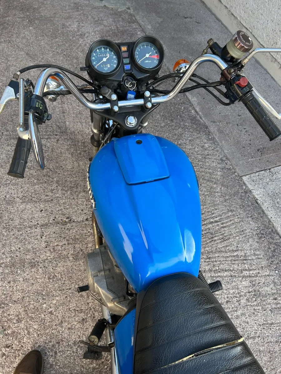 Vintage 1978 honda 250 twin - Image 4