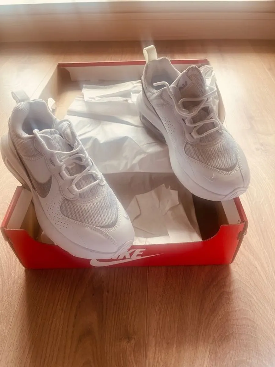 trainers - Image 1