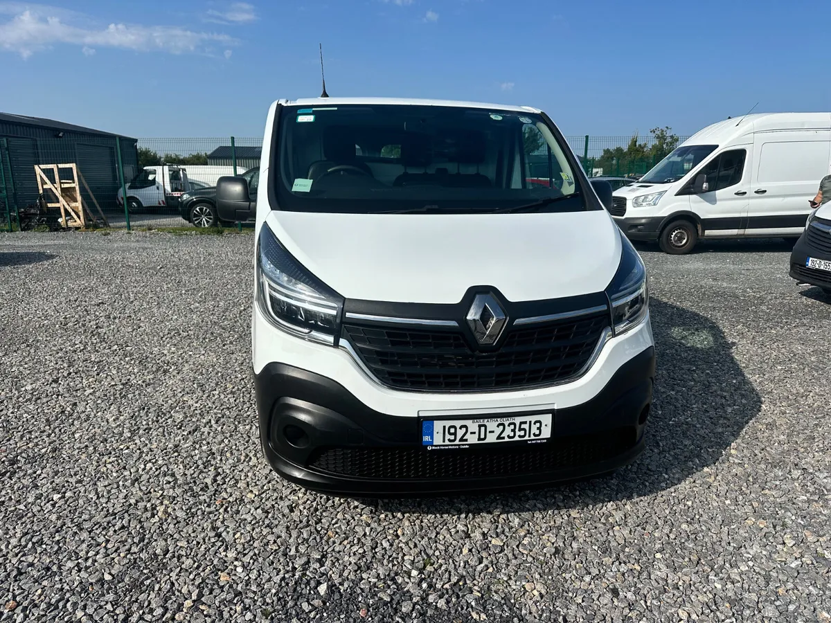 Renault Trafic 2019  SWB Only 54 KMS - Image 2