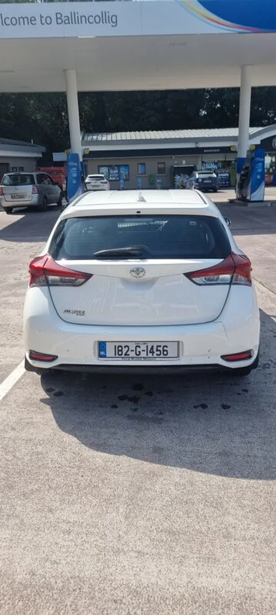2018 Toyota Auris - Image 2