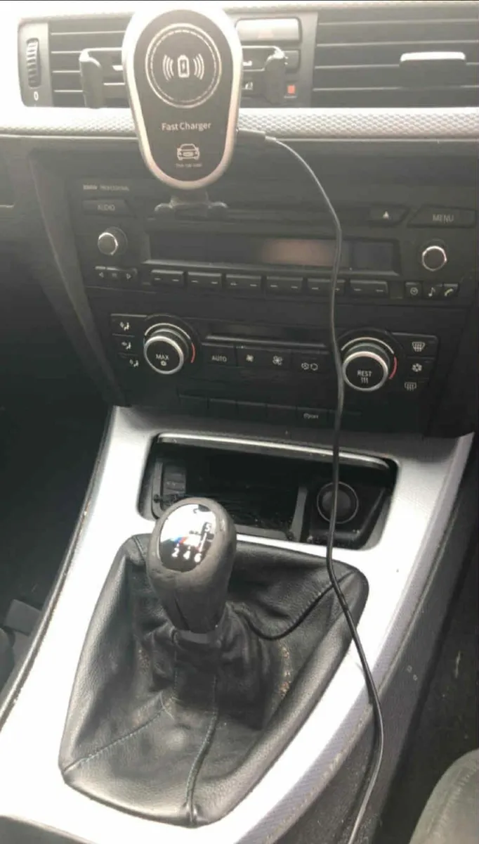BMW 3-Series 2008 M sport for repair or breaking - Image 3