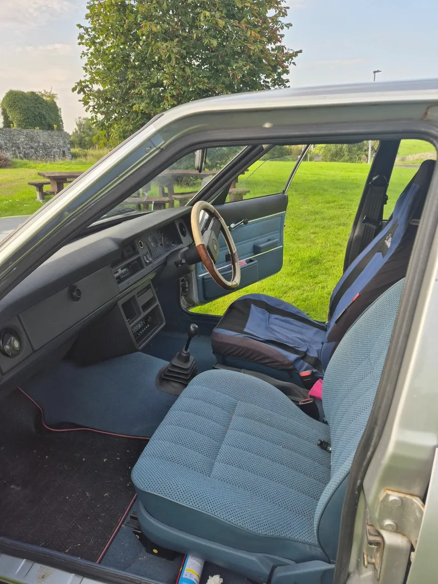 Ford Cortina 1981 - Image 3