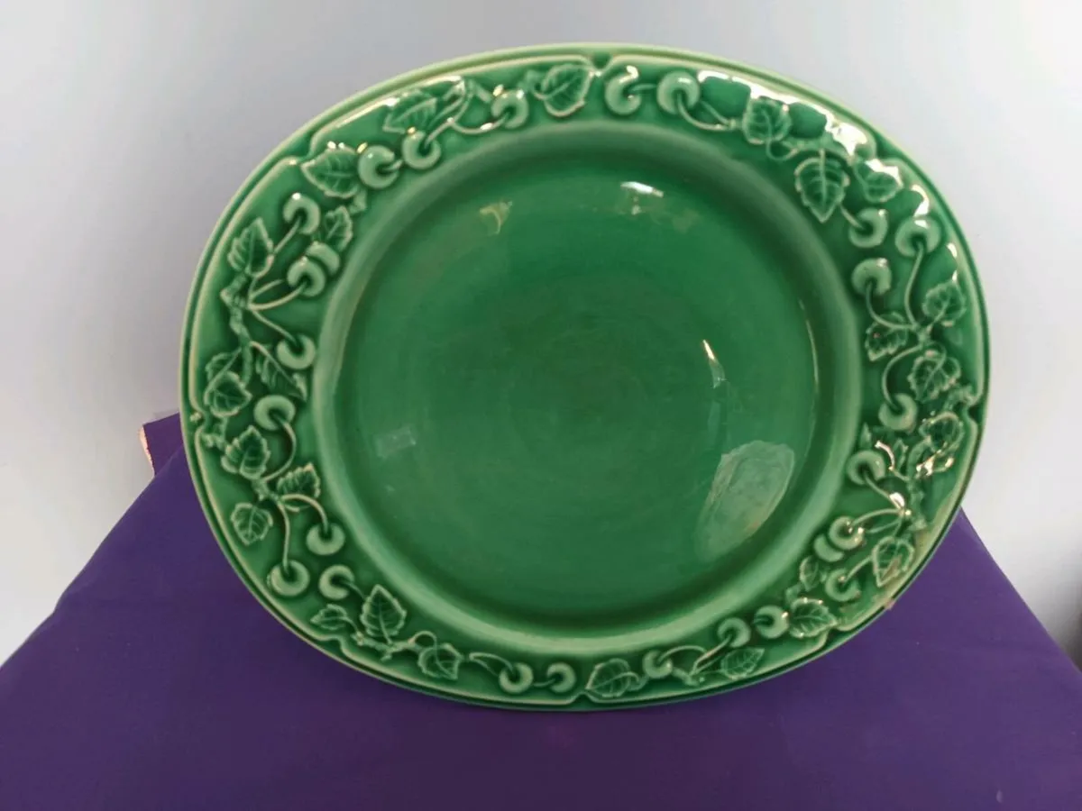 Celtic  Ceramics Green Oval Platter - Image 3