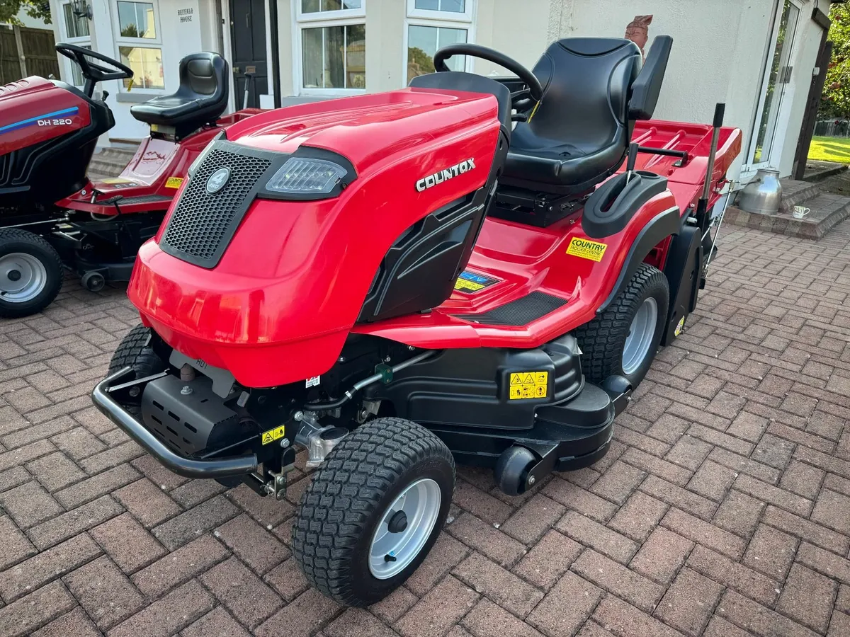 Countax B255 4WD Ride on Tractor Mower only 55hrs! - Image 1
