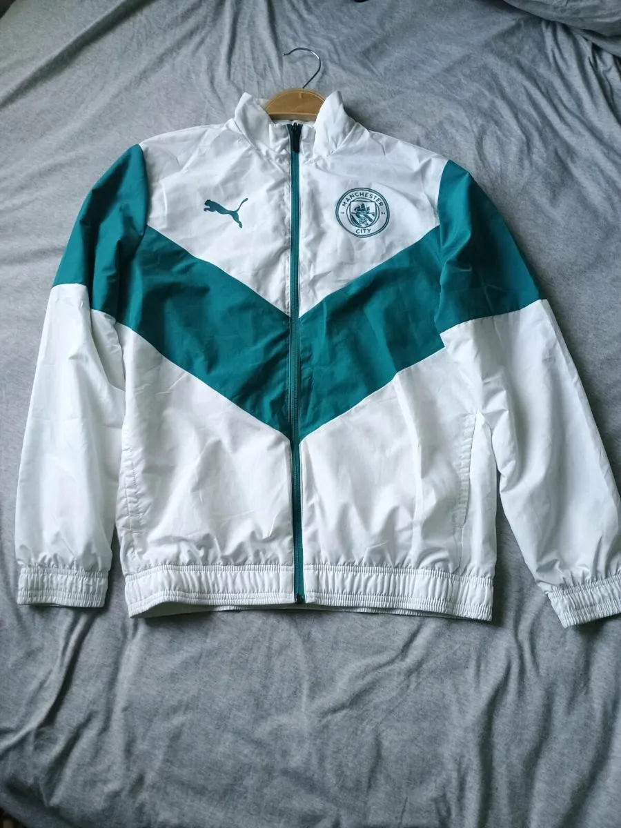 Man city pre match Tracktop - Image 3