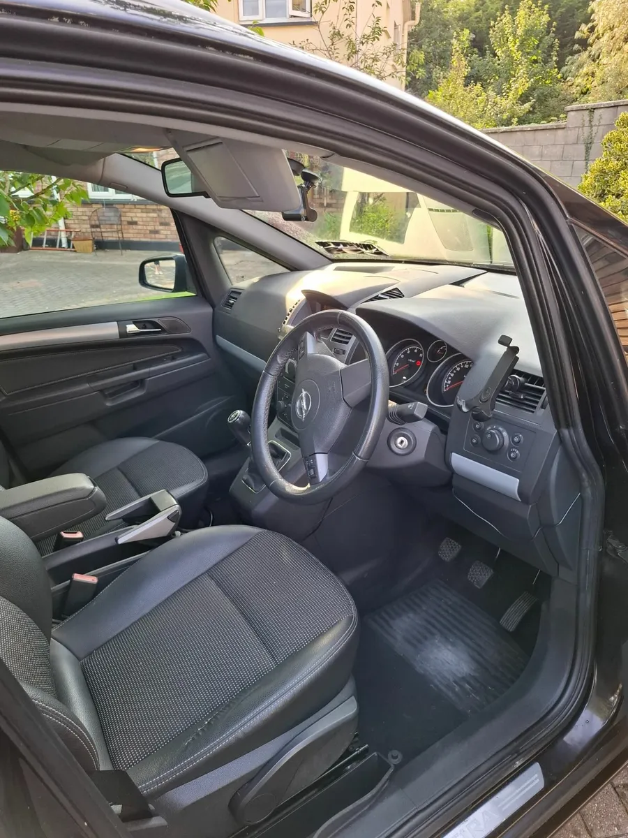 Opel Zafira 2007 - Image 4