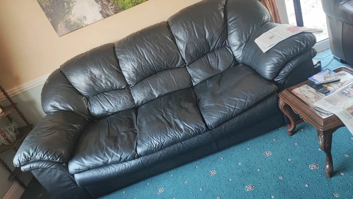 Leather Couch Set. Sofa and armchairs - Image 2