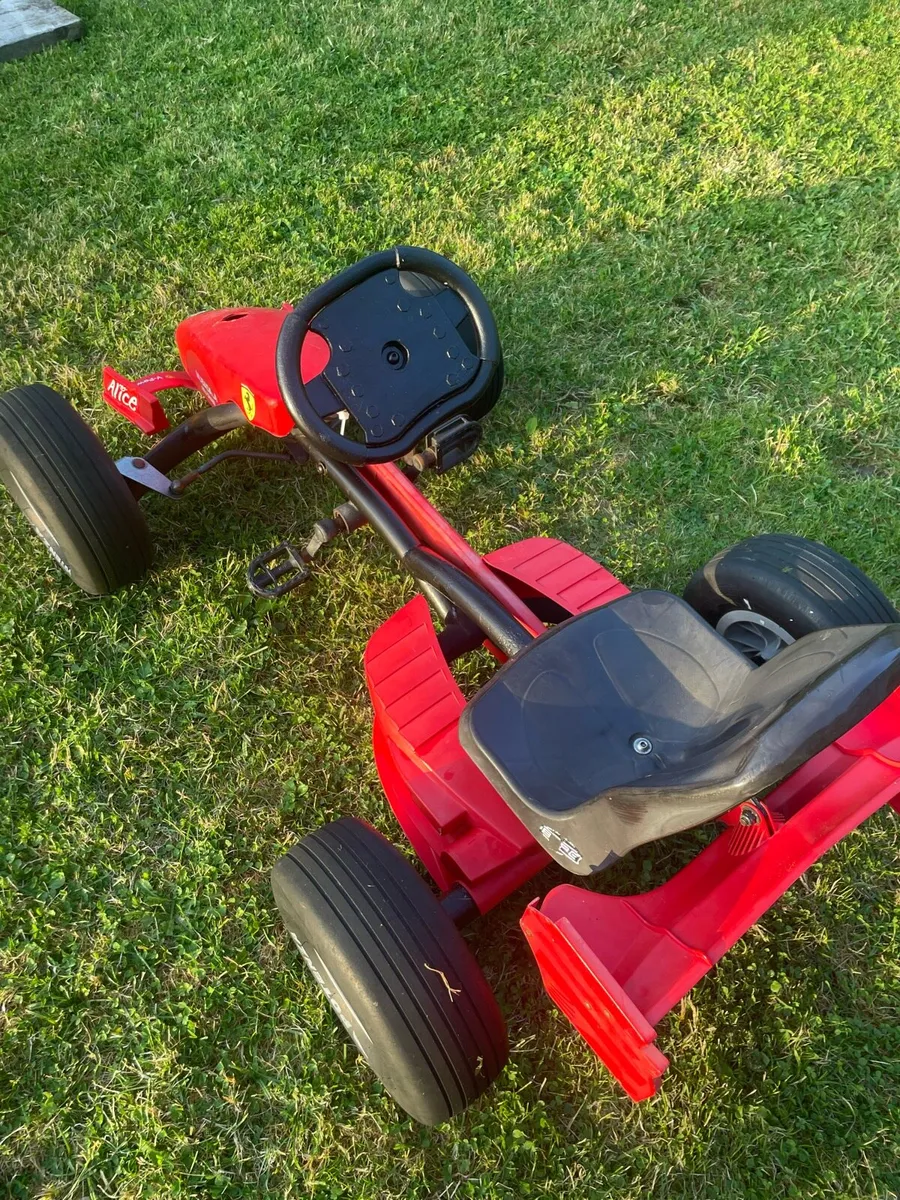 Berg formula 1 go kart freshly painted (ages 4-12) - Image 1
