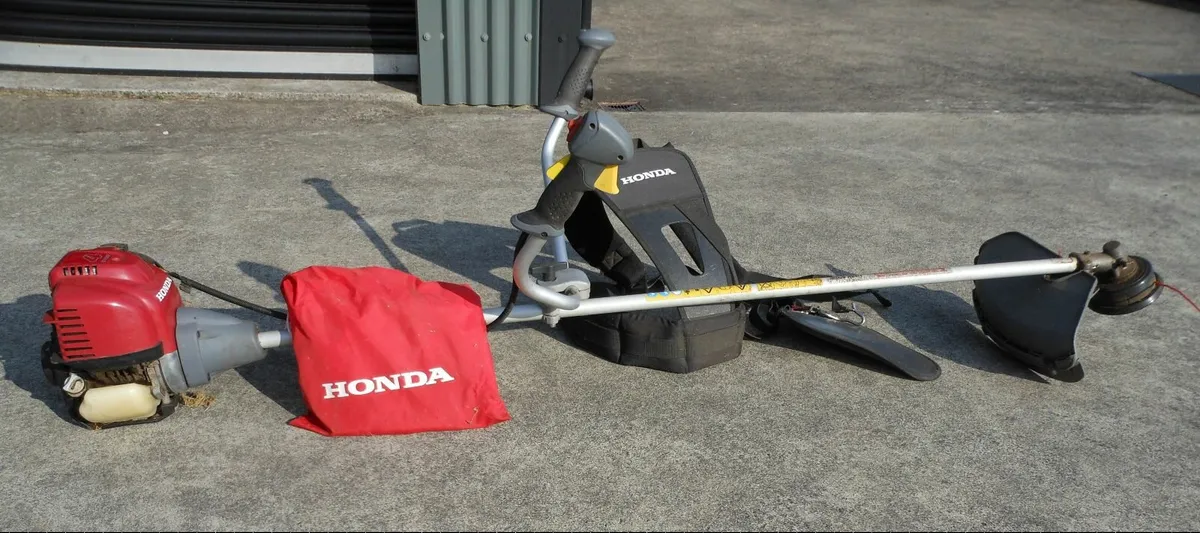 Honda UMK 435E Brushcutter