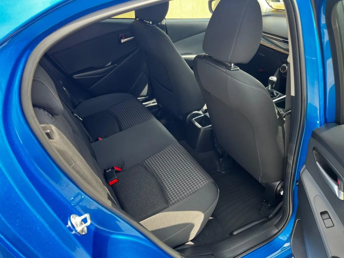 Mazda Demio Manual 1.3 Petrol - Image 4