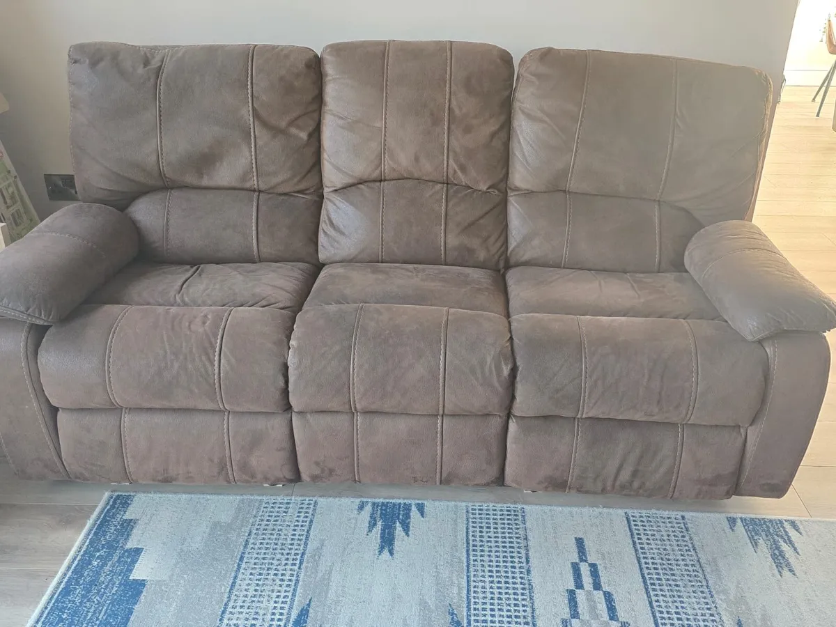 3 seater and 1 seater brown leather recliners - Image 1