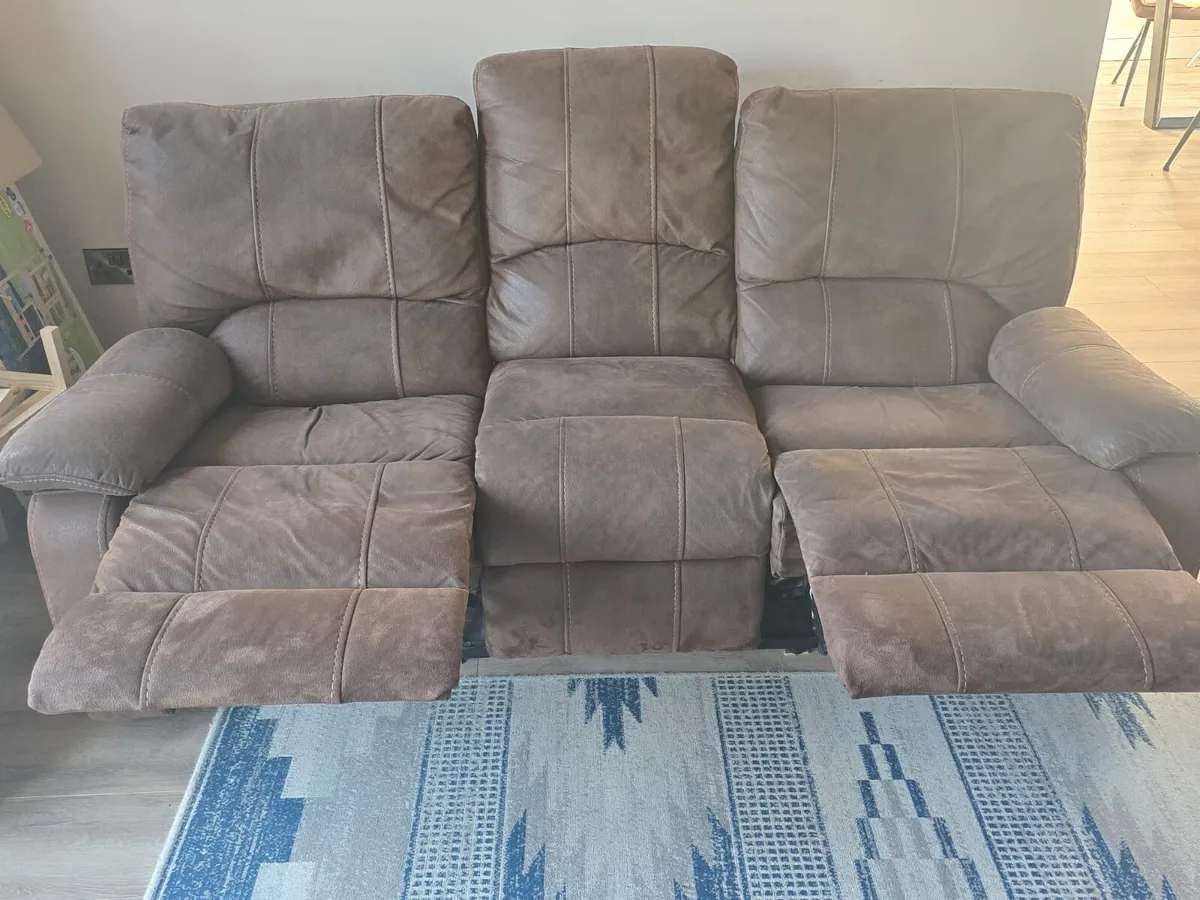 3 seater and 1 seater brown leather recliners - Image 3