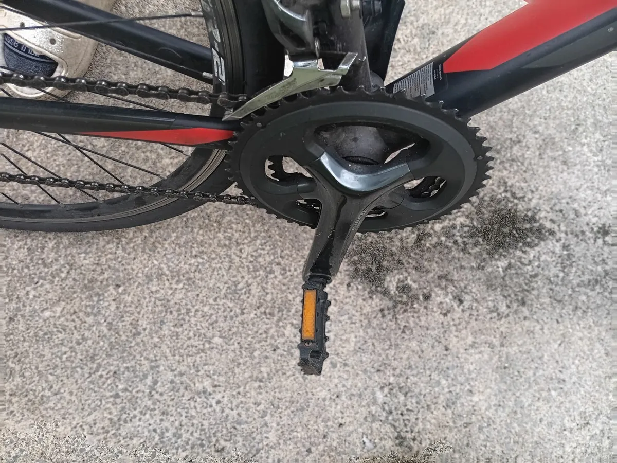 Giant Road Bike - Image 4