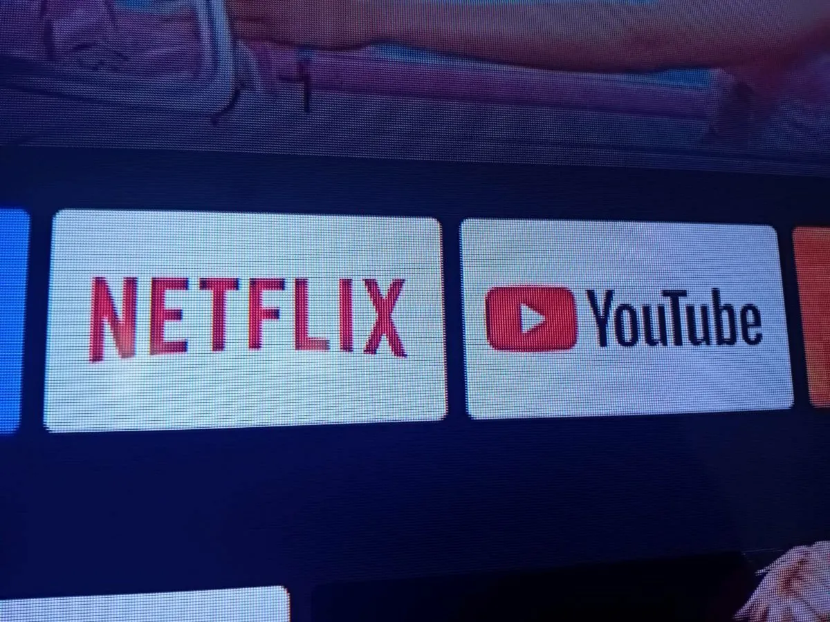 50 inch Smart tv - Image 2