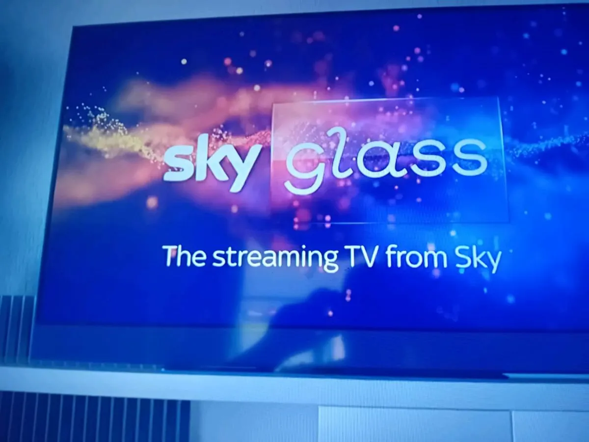50 inch Smart tv - Image 3